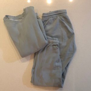 Aritzia TNA cozy fleece sweatsuit